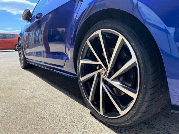 Wheel & Tyre Fitout