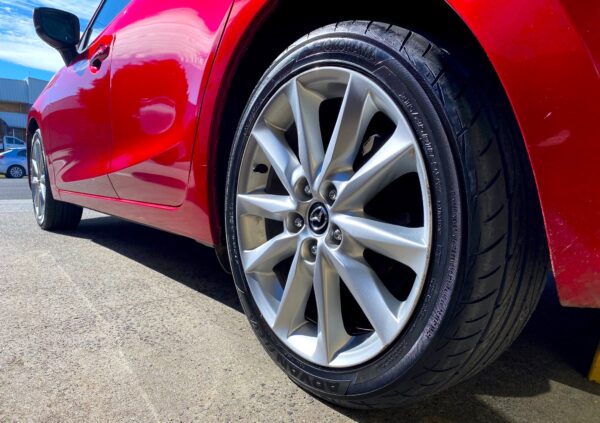 Wheel & Tyre Fitout